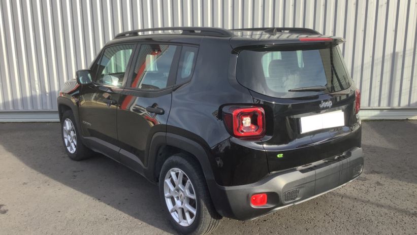 Aperçu du véhicule : RENEGADE 1.5 Turbo T4 130 ch BVR7 e-Hybrid Altitude