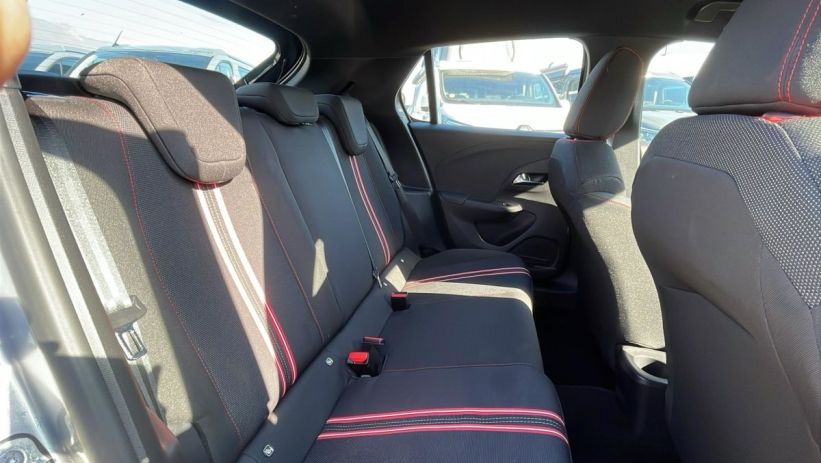 Aperçu du véhicule : 1.2 Turbo 100 ch BVM6 GS Line