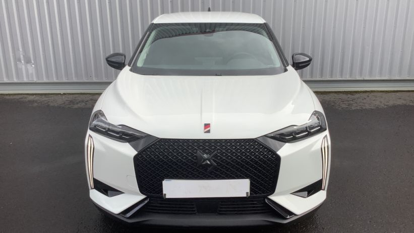 Aperçu du véhicule : DS 3 PureTech 130 EAT8 Performance Line