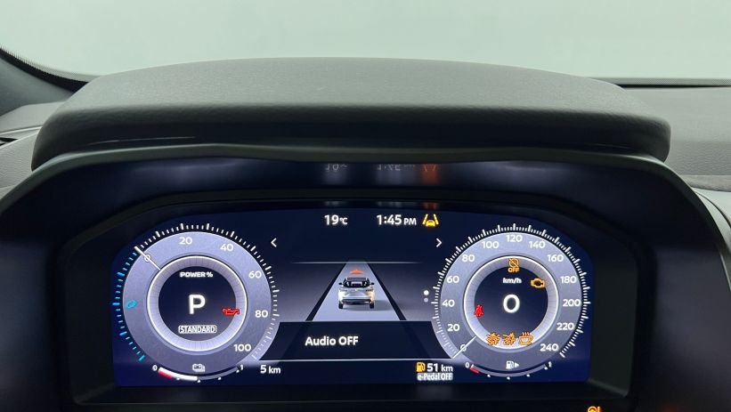 Aperçu du véhicule : Hybrid Nouveau e-Power Gen3 205 ch N-Design Blanc Nacré - Toit Noir avec 2350€ d'équipements inclus