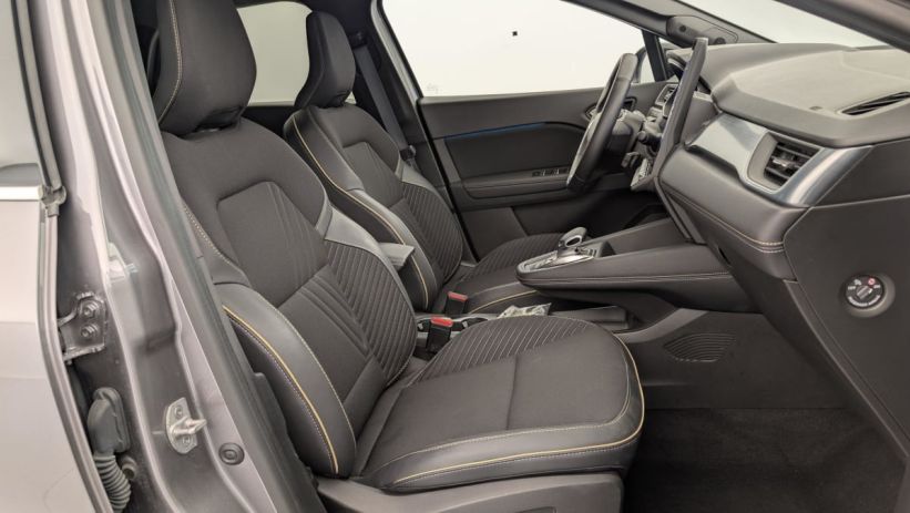 Aperçu du véhicule : E-Tech full hybrid 145 Iconic