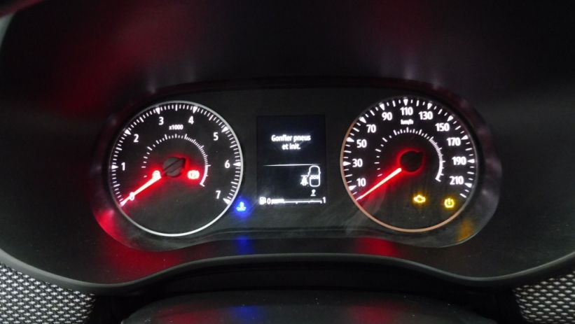 Aperçu du véhicule : 1.0 TCE 110CH EXPRESSION 7 PLACES