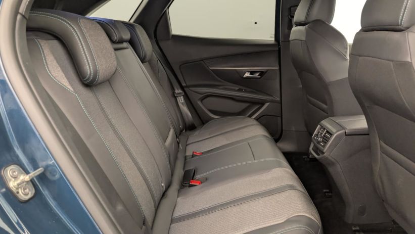 Aperçu du véhicule : Hybrid 180 e-EAT8 Allure Pack