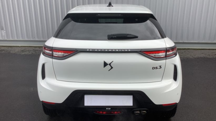 Aperçu du véhicule : DS 3 PureTech 130 EAT8 Performance Line