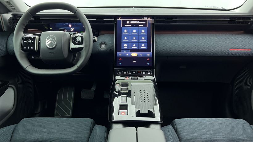 Aperçu du véhicule : Nouveau Hybrid 145 ch e-DCS6 Plus Gris Platinium avec 2200€ d'équipements inclus