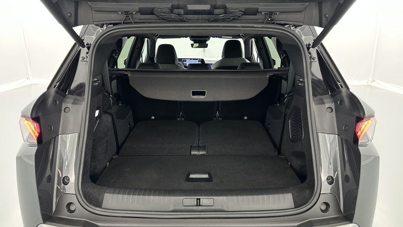 Aperçu du véhicule : III 1.2 Hybrid 145ch GT e-DCS6