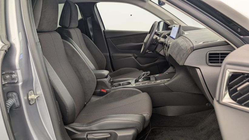 Aperçu du véhicule : Puretech 130 EAT 8 Performance Line +