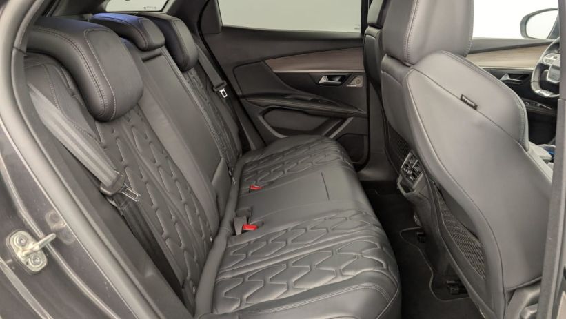 Aperçu du véhicule : Hybrid4 300 e-EAT8 GT Pack