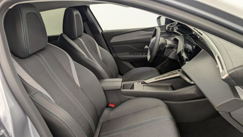 Aperçu du véhicule : Hybrid 145 e-DCS6 Allure