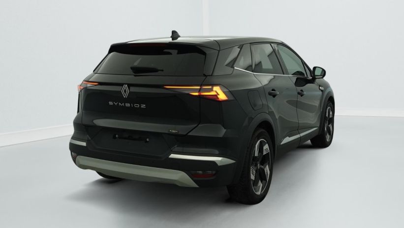 Aperçu du véhicule : E-Tech full hybrid 145 Iconic