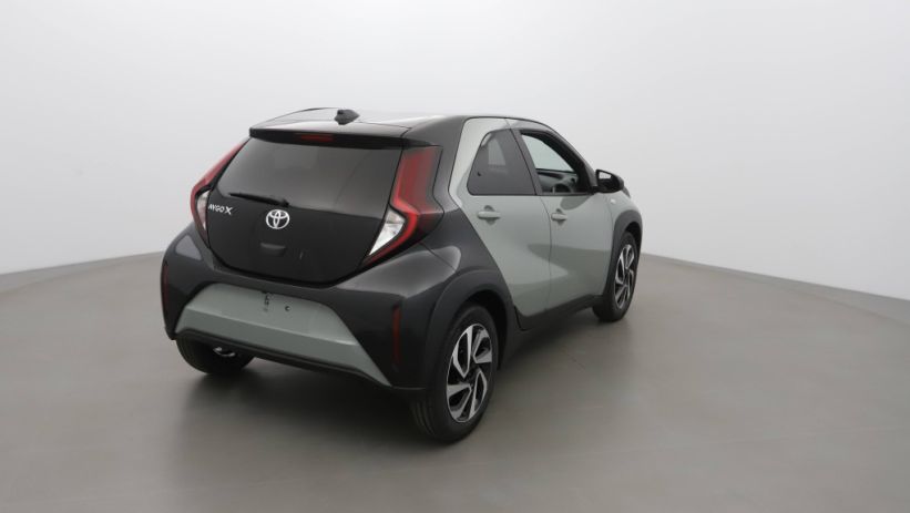 Aperçu du véhicule : 1.0 VVT-I 72CH TEAM PLAYER