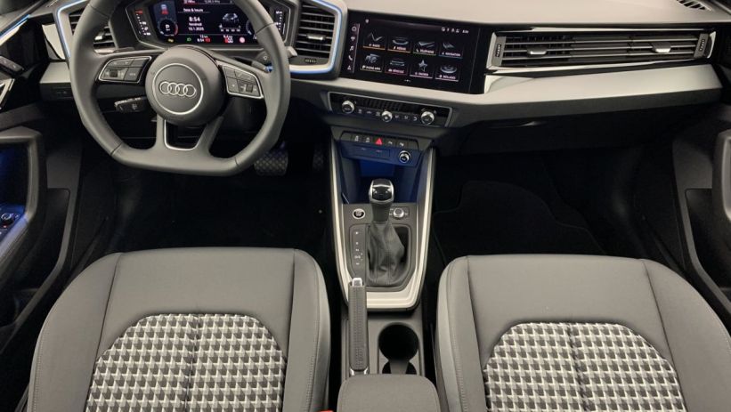 Aperçu du véhicule : 30 TFSI 116 CH S TRONIC 7 ADVANCED