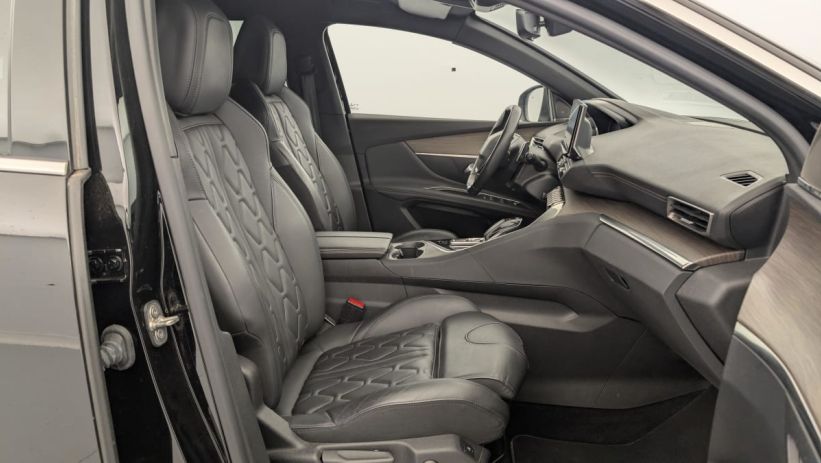 Aperçu du véhicule : Hybrid4 300 e-EAT8 GT Pack