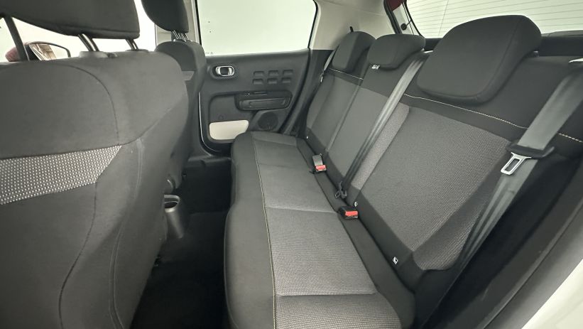 Aperçu du véhicule : III 1.2 PureTech 83ch Shine