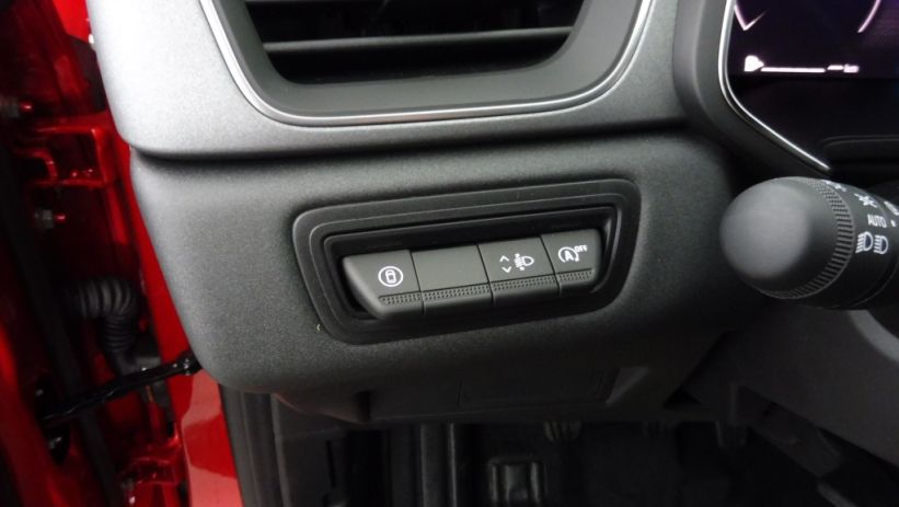 Aperçu du véhicule : 1.3 TCE MILD HYBRID 140CH TECHNO