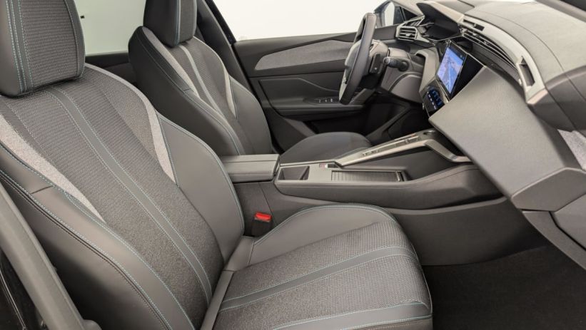 Aperçu du véhicule : Hybrid 145 e-DCS6 Allure