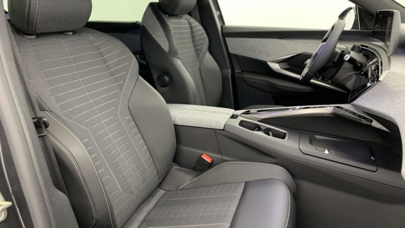 Aperçu du véhicule : Hybrid 145 e-DCS6 GT