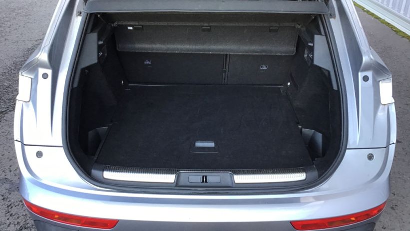 Aperçu du véhicule : DS7 CROSSBACK BlueHDi 130 EAT8 Rivoli