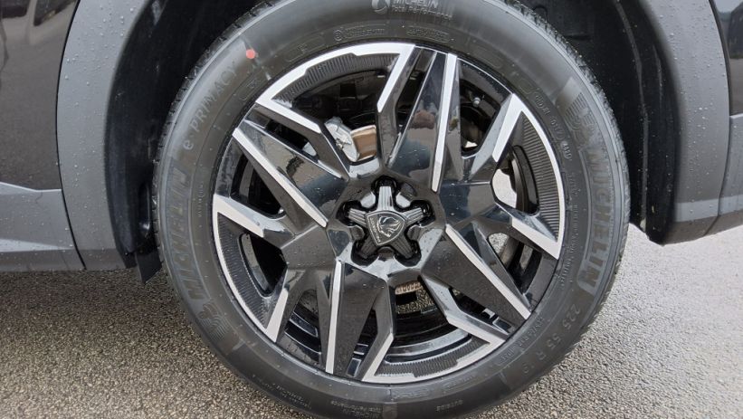 Aperçu du véhicule : 3008 Hybrid 145 e-DCS6 Allure