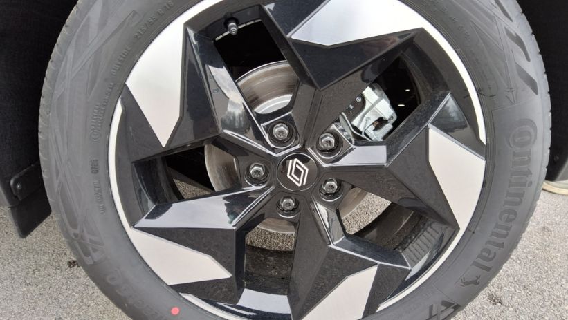 Aperçu du véhicule : CAPTUR E-Tech full hybrid 160 ch Techno