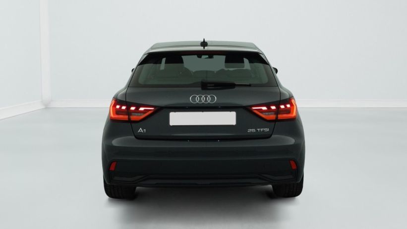 Aperçu du véhicule : 25 TFSI 95 ch BVM5 Advanced