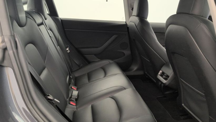 Aperçu du véhicule : AUTONOMIE STANDARD PLUS RWD