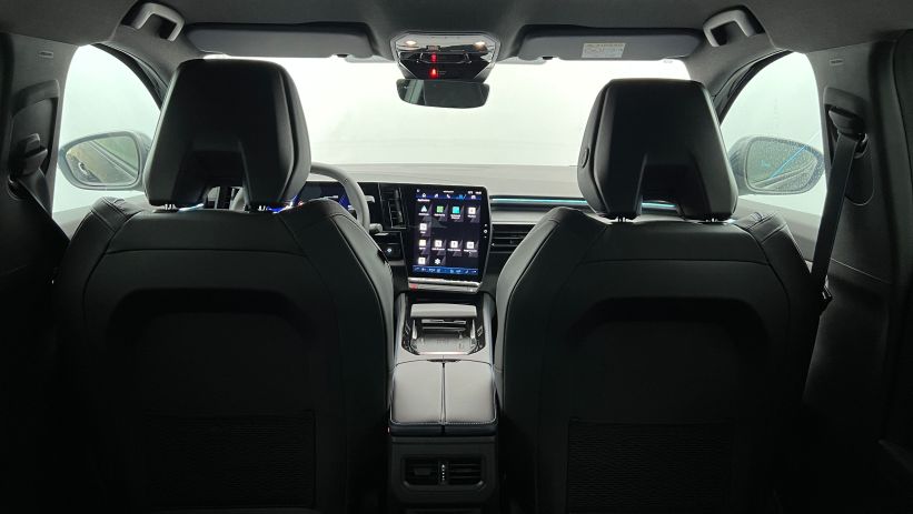 Aperçu du véhicule : E-Tech full hybrid 200 esprit Alpine Noir Etoilé avec 2650€ d'équipements inclus