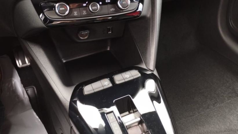 Aperçu du véhicule : Corsa Electrique 136 ch Batterie 50 kWh GS Line