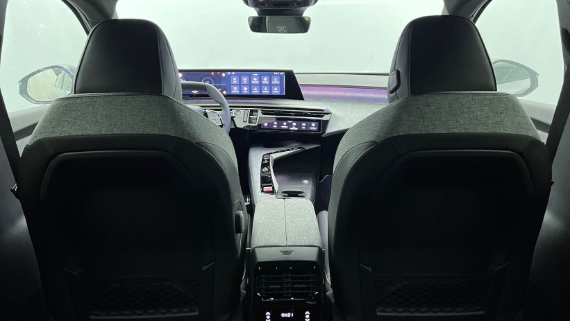 Aperçu du véhicule : Hybrid 145 e-DCS6 GT Gris Artense avec 2470€ d'équipements inclus