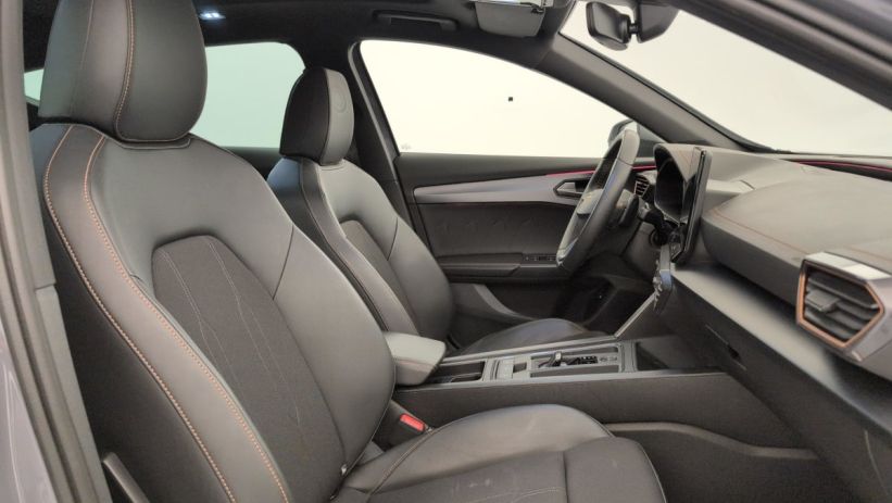 Aperçu du véhicule : 1.4 e-HYBRID 204 ch DSG6 V