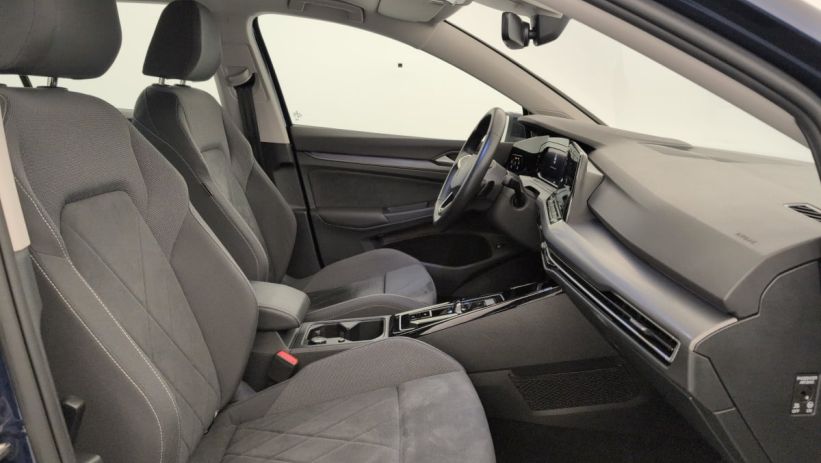 Aperçu du véhicule : 1.4 HYBRID RECHARGEABLE OPF 204 DSG6 STYLE