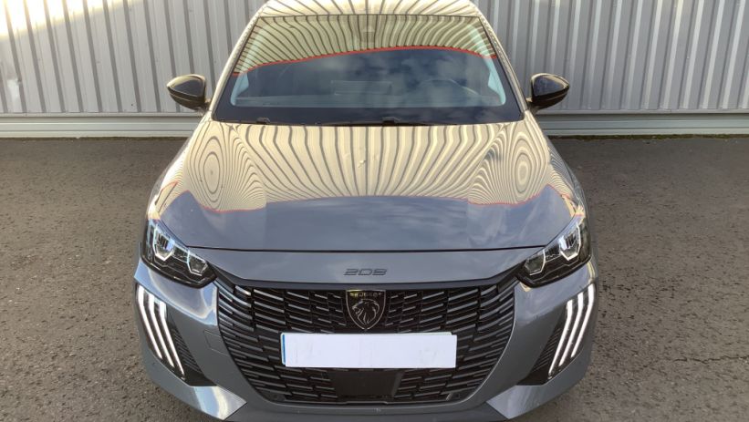 Aperçu du véhicule : 208 100 S&S BVM6 Allure