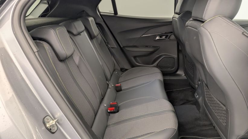 Aperçu du véhicule : 50 kWh 136 ch GT