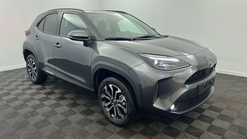 Aperçu du véhicule : Hybride 130ch 2WD Design Gris Atlas avec 2100€ d'équipements inclus