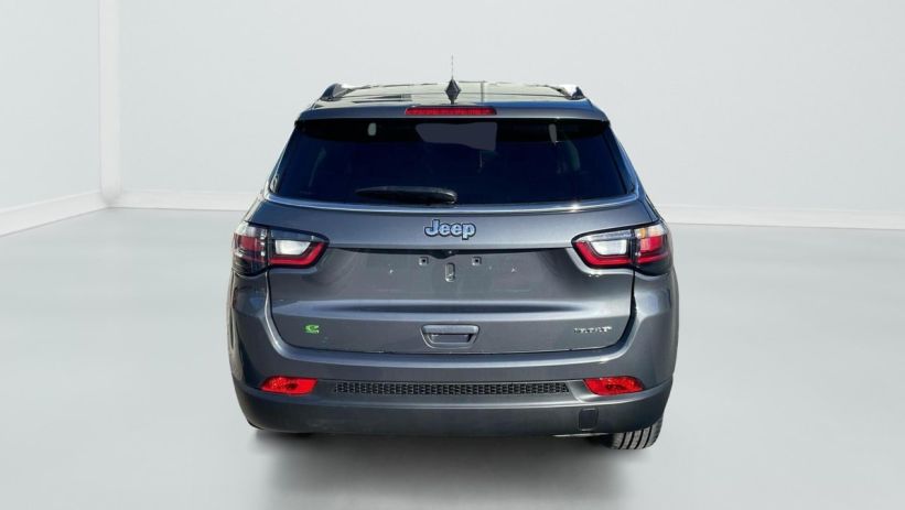 Aperçu du véhicule : 1.5 Turbo T4 130 ch e-Hybrid BVR7 Limited