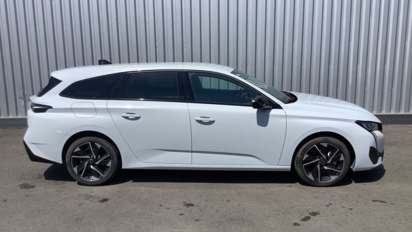 Aperçu du véhicule : 308 SW Hybrid 145 e-DCS6 Allure