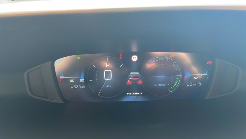 Aperçu du véhicule : Hybrid 145 e-DCS6 Allure