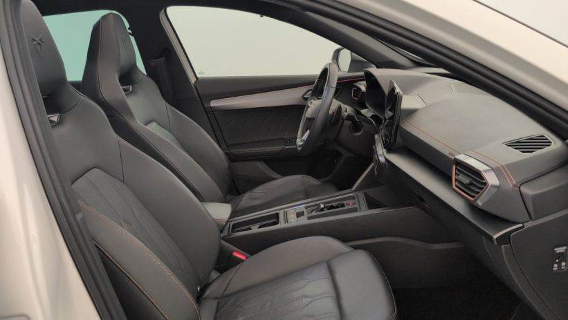 Aperçu du véhicule : 1.4 e-HYBRID 204 ch DSG6 V