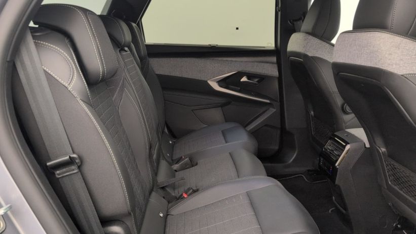 Aperçu du véhicule : HYBRID 145CH E-DCS6 GT