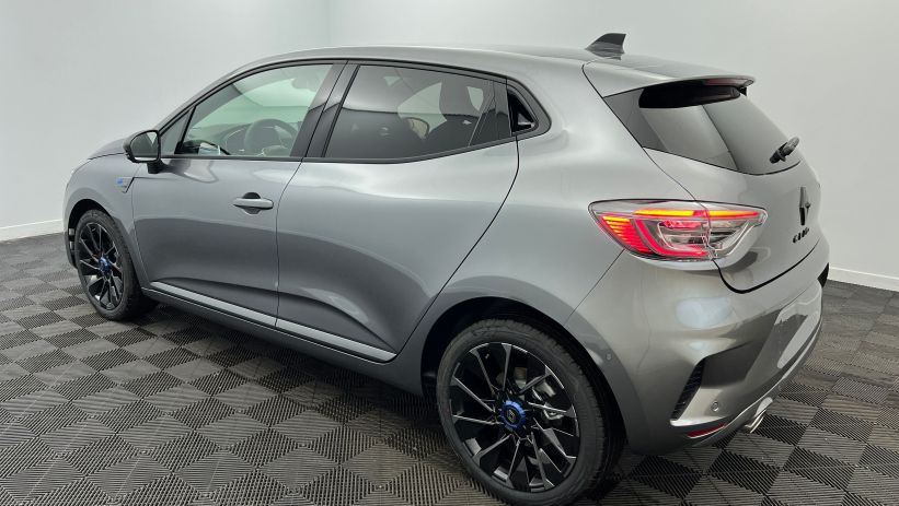 Aperçu du véhicule : TCe 90 ch Esprit Alpine Gris Schiste avec 1850€ d'équipements inclus