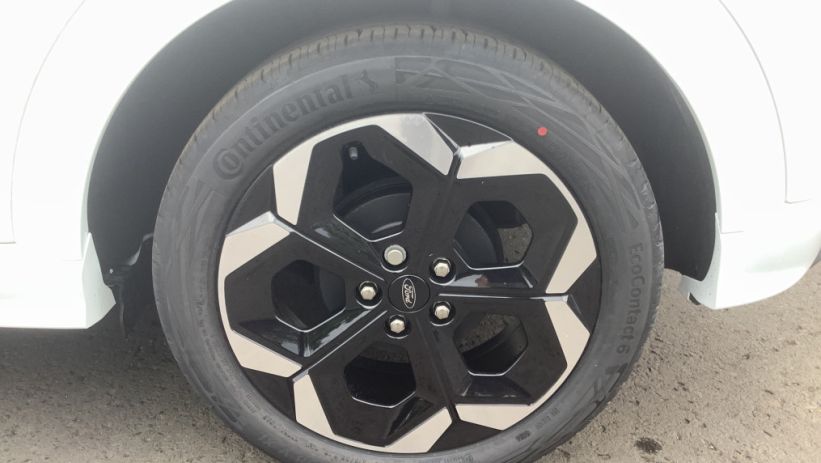Aperçu du véhicule : PUMA 1.0 EcoBoost 125 ch mHEV S&S Powershift ST-Line X