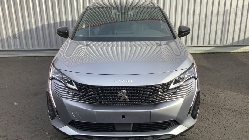 Aperçu du véhicule : 3008 Hybrid 136 e-DCS6 GT