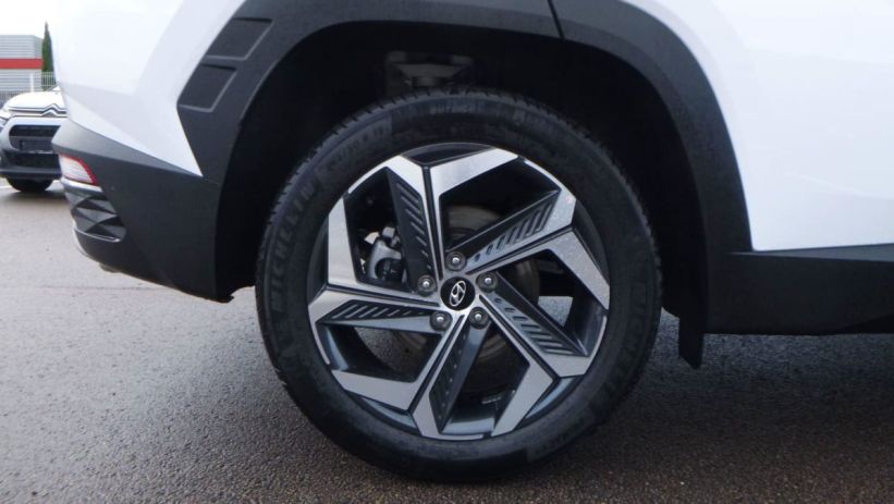 Aperçu du véhicule : Tucson 1.6 T-GDI 230 Hybrid BVA6 Executive
