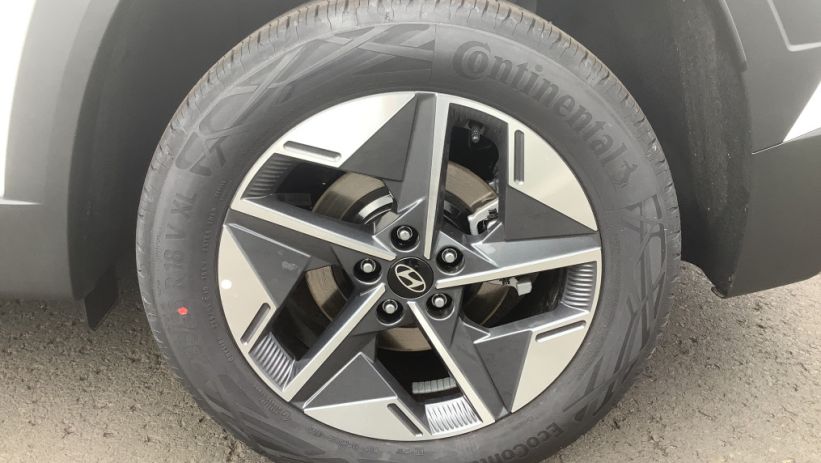 Aperçu du véhicule : TUCSON 1.6 T-GDI 215 Hybrid BVA6 Creative