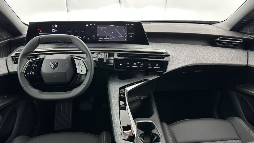 Aperçu du véhicule :  III 1.2 Hybrid 145ch Allure e-DCS6