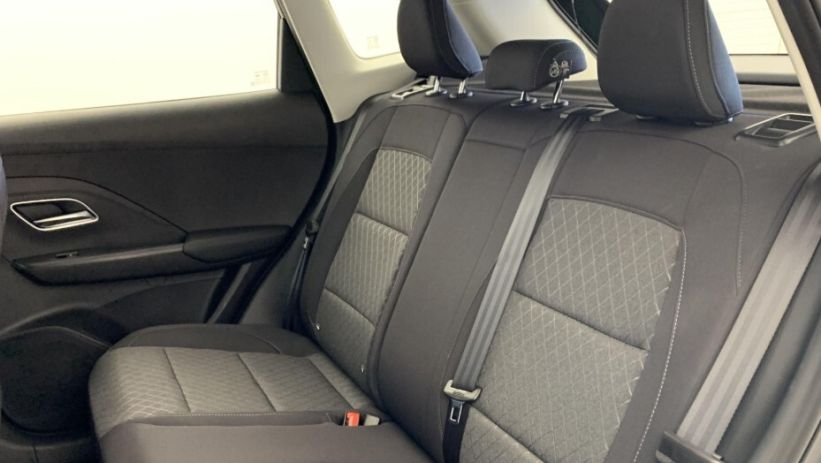 Aperçu du véhicule : 1.5 L Hybrid+ 197ch Standard