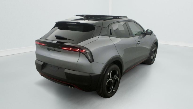 Aperçu du véhicule : 1.2 Ibrida 145 ch eDCT6 Speciale