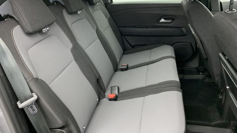 Aperçu du véhicule : Hybrid 140 7 places GSR2 Extreme +