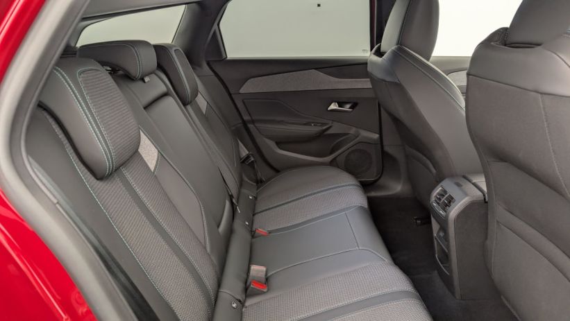 Aperçu du véhicule : Hybrid 145 e-DCS6 Allure