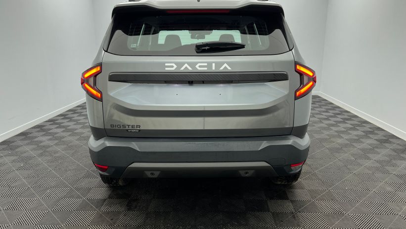 Aperçu du véhicule : Hybrid 155 Expression Gris Schiste avec 1550€ d'équipements inclus